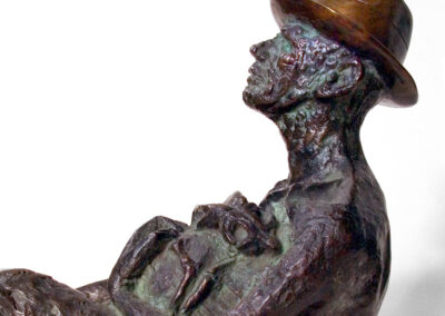Bronzefigur von Hanno Edelmann - Beuys, einen Kreis um sich ziehend
