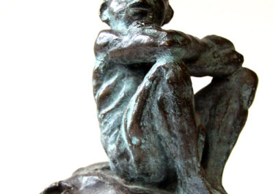 Kleines Teufelchen, Bronzefigur von Hanno Edelmann - Detailansicht